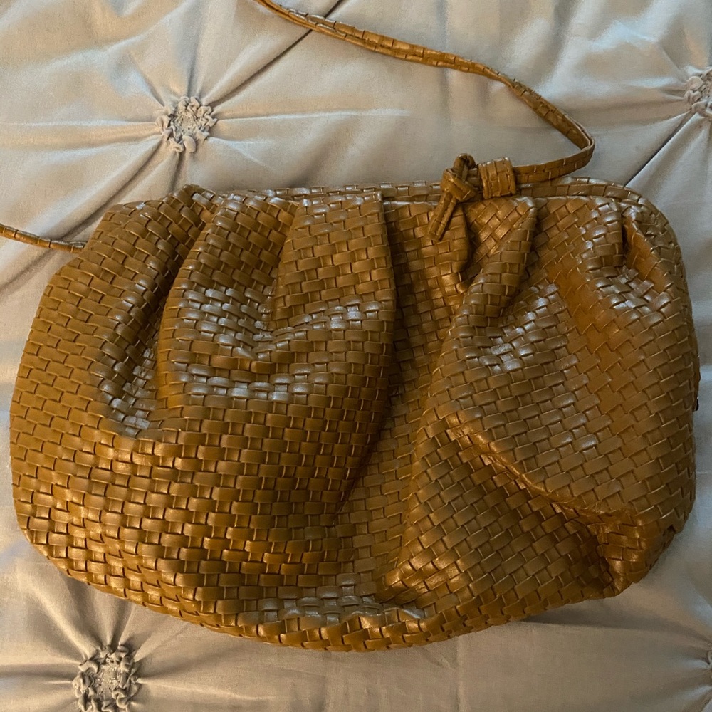 Pouch bag